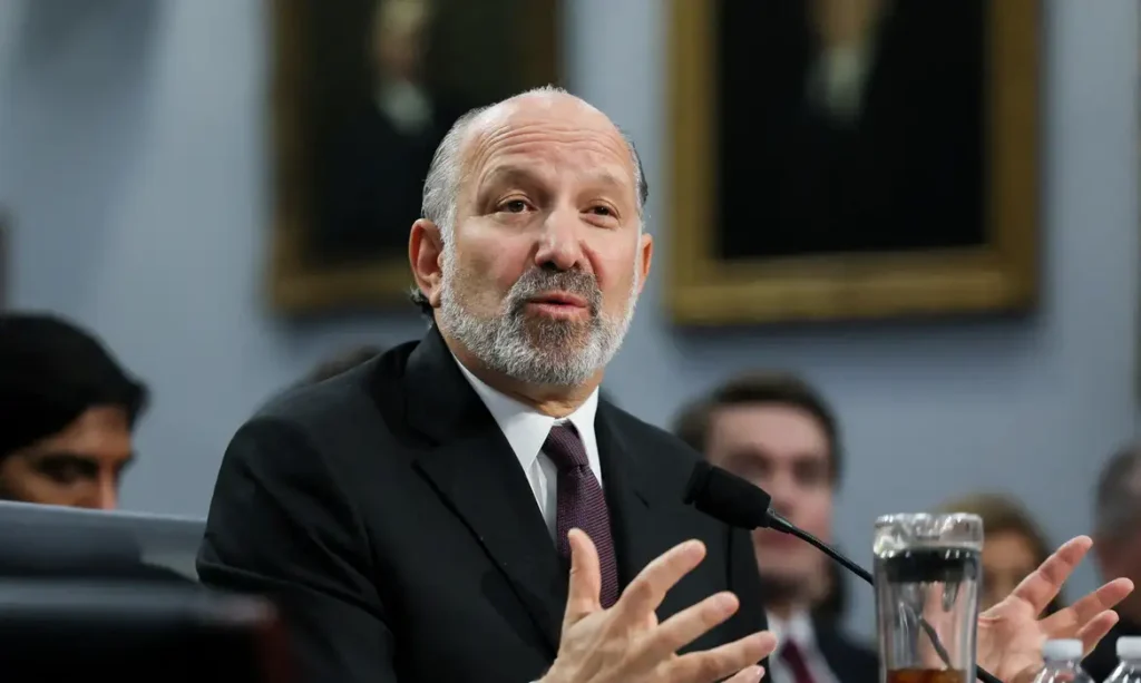 Secretário dos EUA diz que entrada em vigor de tarifas não será adiada