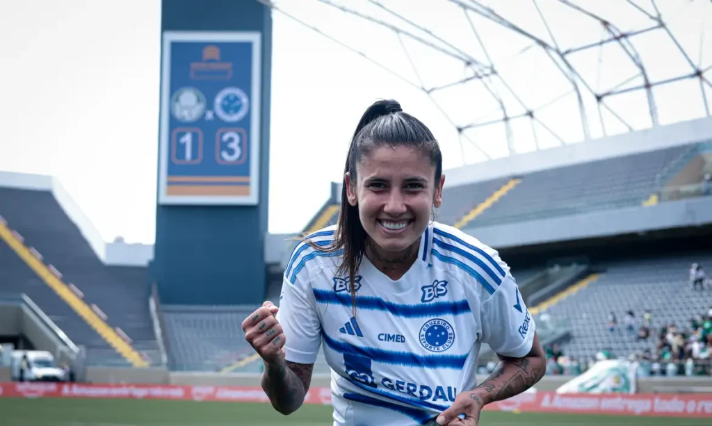 Cruzeiro abre vantagem sobre Palmeiras na semi do Brasileiro Feminino