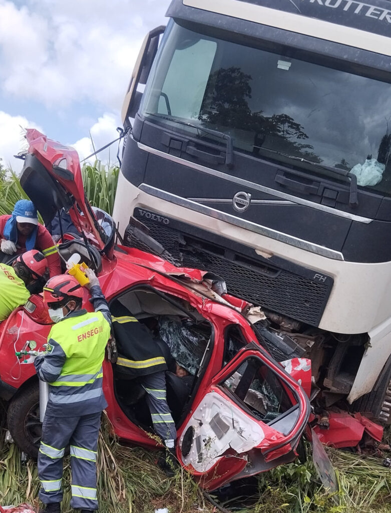 GRAVE ACIDENTE DEIXA MORTES NA PA-150 EM JACUNDÁ NO SUL DO PARÁ