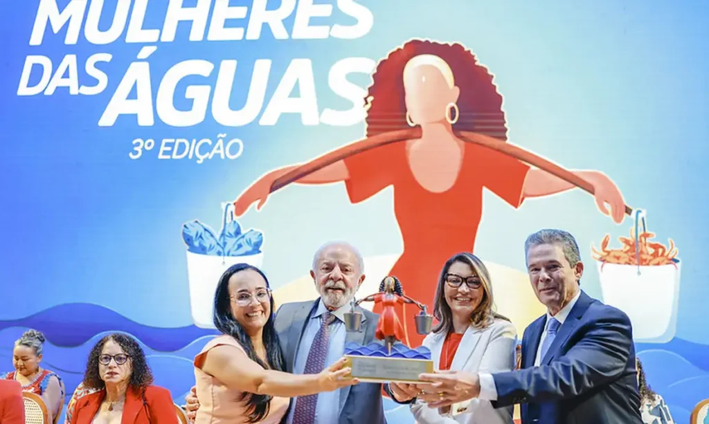 Jamais vamos acabar com o seguro-defeso, diz Lula a pescadoras